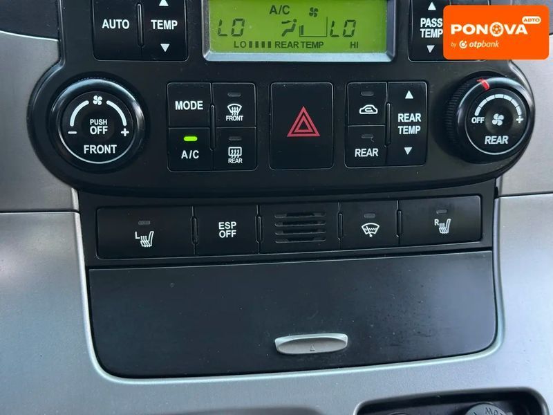 Kia Carnival, 2011 р., Дизель, 304 тис. км, Мінівен, Сірий, Умань AT-10424352 фото