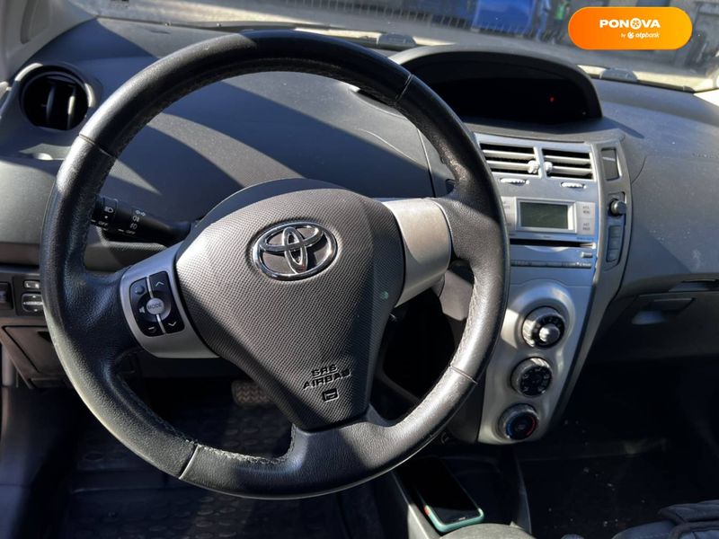 Toyota Yaris, 2008, Дизель, 1.36 л., 206 тис. км, Хетчбек, Сірий, Київ Cars-Pr-58019 фото