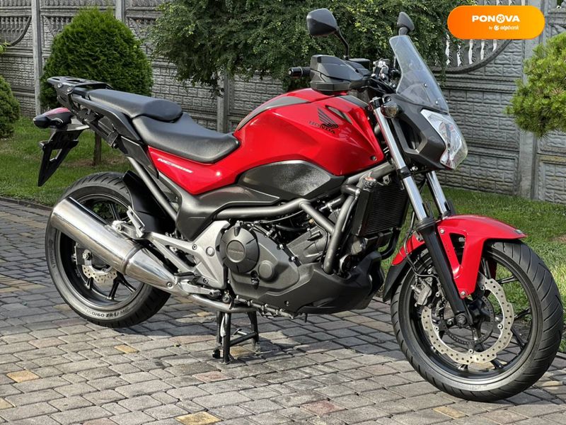 Honda NC 700XA, 2014, Бензин, 750 см³, 20 тыс. км, Мотоцикл без оптекателей (Naked bike), Красный, Буськ moto-98769 фото