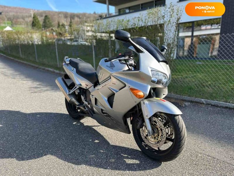 Honda VFR 800F Interceptor, 1998, Бензин, 800 см³, 61 тис. км, Мотоцикл Спорт-туризм, Сірий, Чернігів moto-99477 фото