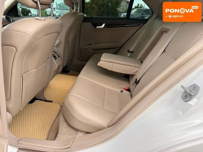 Mercedes-Benz C-Class, 2011 г., Бензин, 285 тыс. км, Седан, Белый, Винница AT-10426140 фото
