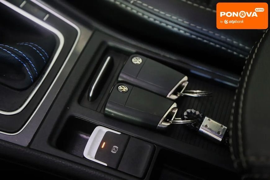 Volkswagen e-Golf, 2016 р., Електро, 106 тис. км, Хетчбек, Білий, Київ AT-10418344 фото