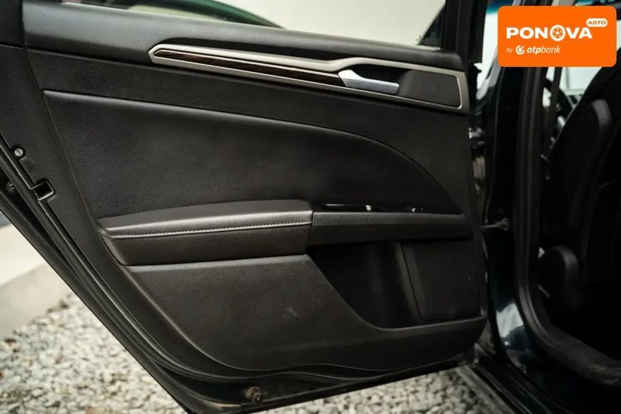 Ford Fusion, 2013 р., Гібрид (PHEV), 235 тис. км, Седан, Чорний, Чернівці AT-10405360 фото