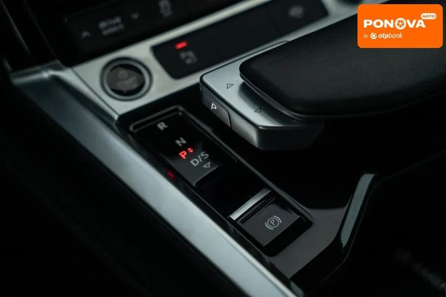 Audi Q8 Sportback e-tron, 2023 р., Електро, 19 тис. км, Позашляховик / Кросовер, Сірий, Чернівці AT-10406263 фото