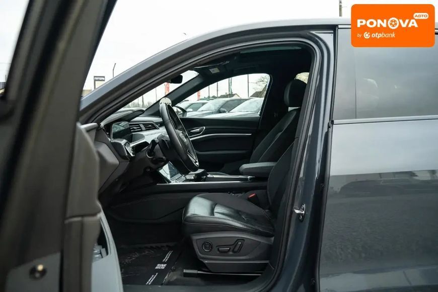 Audi Q8 Sportback e-tron, 2023 р., Електро, 19 тис. км, Позашляховик / Кросовер, Сірий, Чернівці AT-10406263 фото