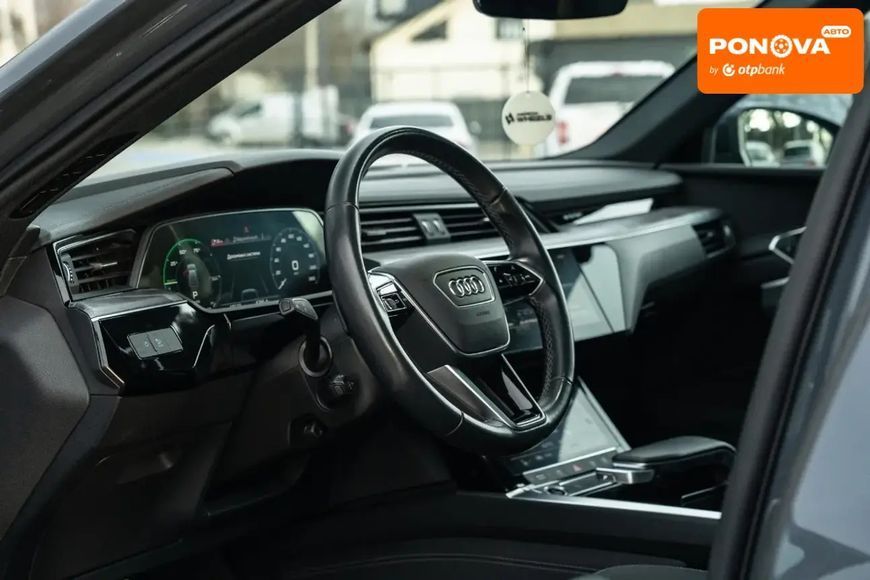 Audi Q8 Sportback e-tron, 2023 р., Електро, 19 тис. км, Позашляховик / Кросовер, Сірий, Чернівці AT-10406263 фото