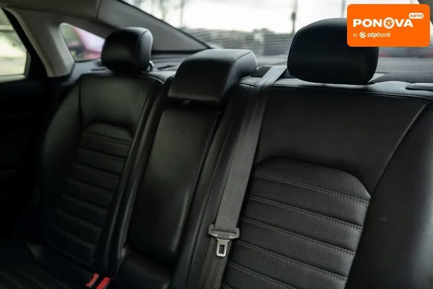 Ford Fusion, 2013 р., Гібрид (PHEV), 235 тис. км, Седан, Чорний, Чернівці AT-10405360 фото