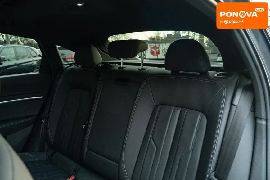 Audi Q8 Sportback e-tron, 2023 р., Електро, 19 тис. км, Позашляховик / Кросовер, Сірий, Чернівці AT-10406263 фото