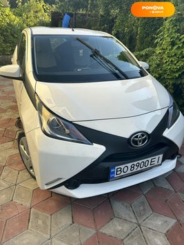 Toyota Aygo, 2015, Бензин, 1 л., 142 тис. км, Хетчбек, Білий, Бережани Cars-Pr-187985 фото