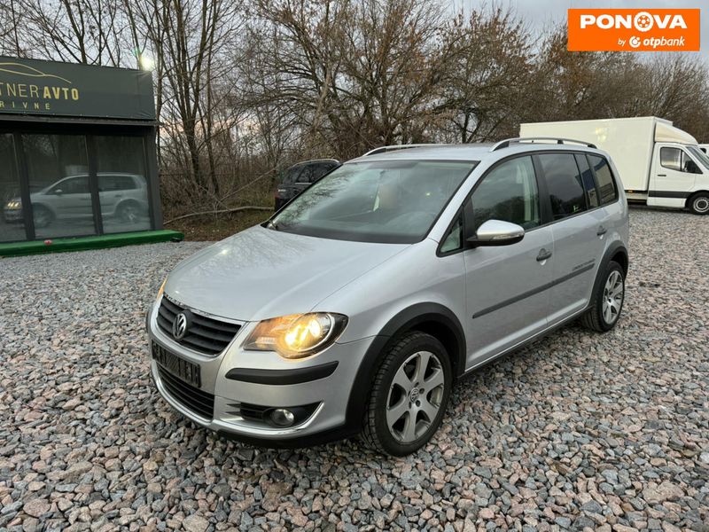 Volkswagen Touran, 2010, Бензин, 1.6 л., 230 тис. км, Мінівен, Сірий, Рівне 278597 фото