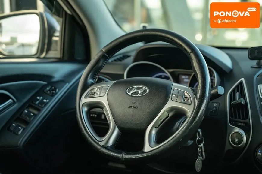 Hyundai ix35, 2011 г., Дизель, 300 тыс. км, Хетчбек, Белый, Черновцы AT-10404251 фото