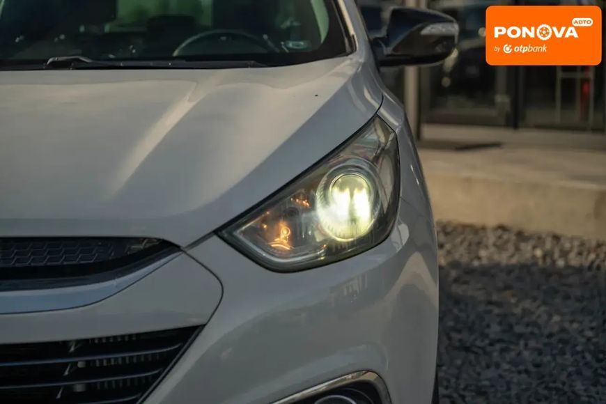Hyundai ix35, 2011 г., Дизель, 300 тыс. км, Хетчбек, Белый, Черновцы AT-10404251 фото