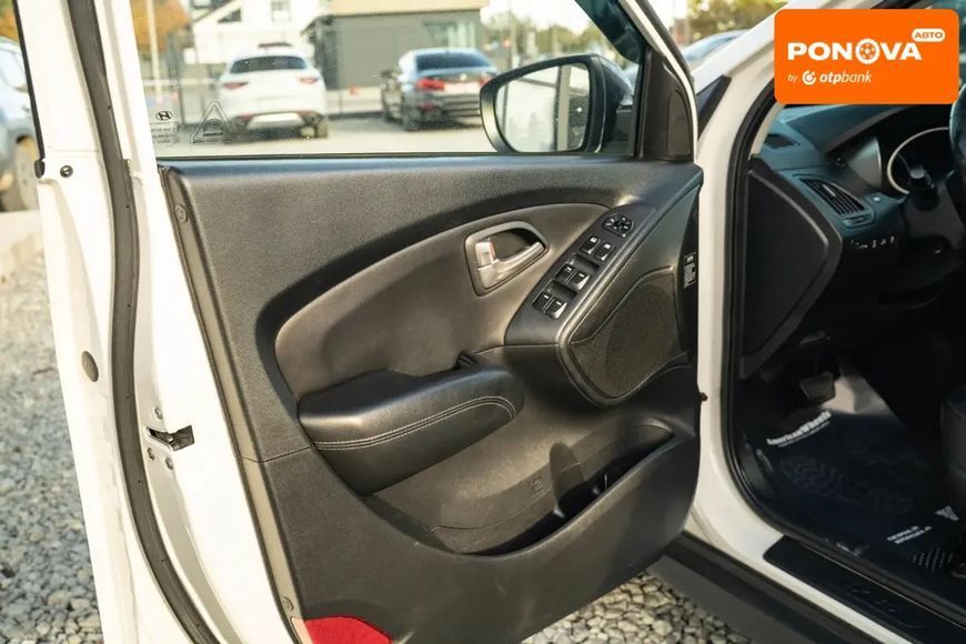 Hyundai ix35, 2011 г., Дизель, 300 тыс. км, Хетчбек, Белый, Черновцы AT-10404251 фото