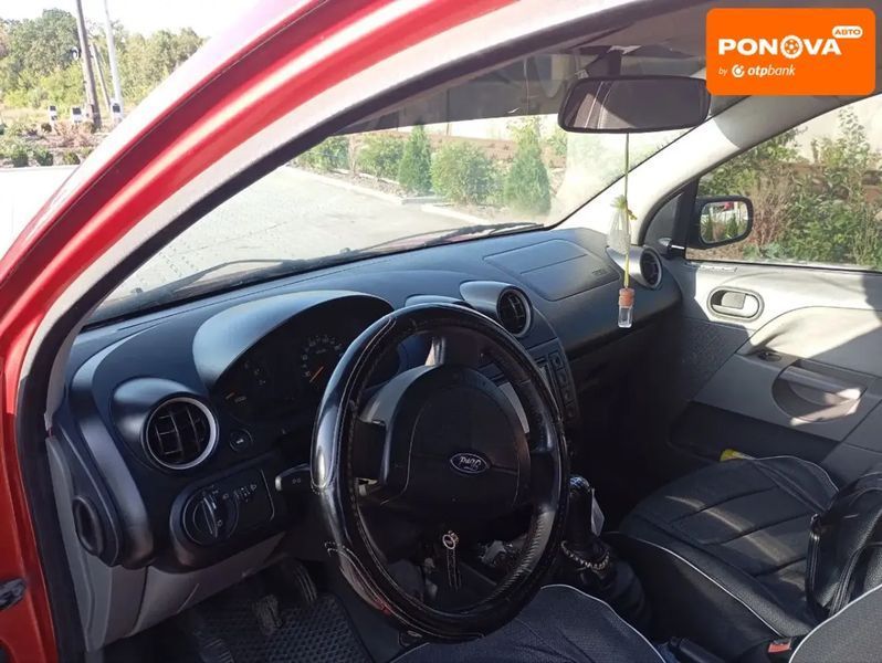 Ford Fiesta, 2006 г., Бензин, 280 тыс. км, Хетчбек, Красный, Вапнярка AT-10401947 фото