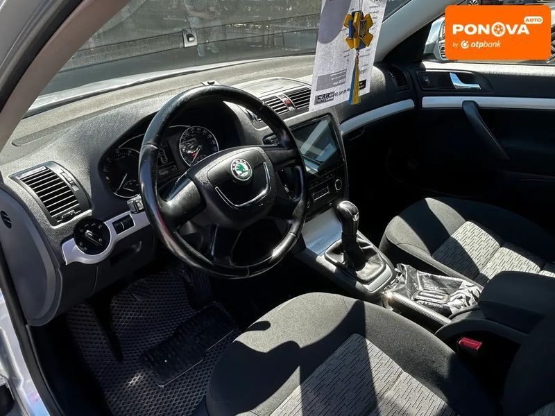 Skoda Octavia, 2011 р., Бензин, 193 тис. км, Універсал, Сірий, Житомир AT-10416732 фото