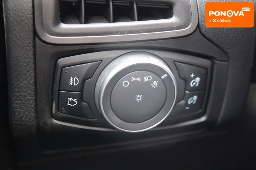 Ford Focus, 2017 р., Бензин, 56 тис. км, Седан, Сірий, Харків AT-10426387 фото
