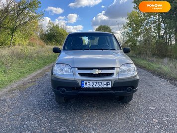 Chevrolet Niva, 2014, Бензин, 1.69 л., 239 тис. км, Позашляховик / Кросовер, Сірий, Чернівці Cars-Pr-231687 фото