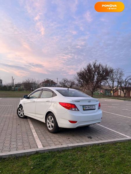 Hyundai Accent, 2013, Бензин, 1.4 л., 109 тыс. км, Седан, Белый, Одесса Cars-Pr-68917 фото