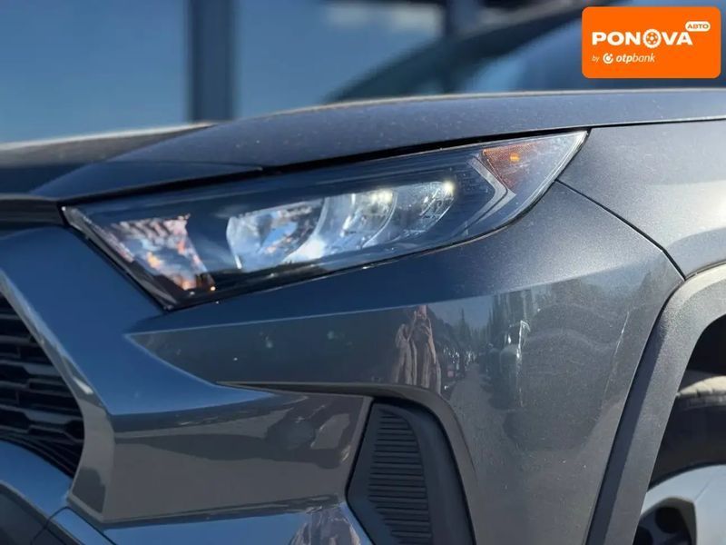 Toyota RAV4, 2021 г., Бензин, 56 тыс. км, Внедорожник / Кроссовер, Серый, Ровно AT-10416244 фото