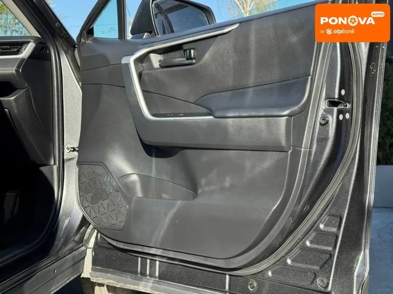 Toyota RAV4, 2021 г., Бензин, 56 тыс. км, Внедорожник / Кроссовер, Серый, Ровно AT-10416244 фото