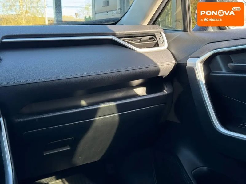 Toyota RAV4, 2021 г., Бензин, 56 тыс. км, Внедорожник / Кроссовер, Серый, Ровно AT-10416244 фото