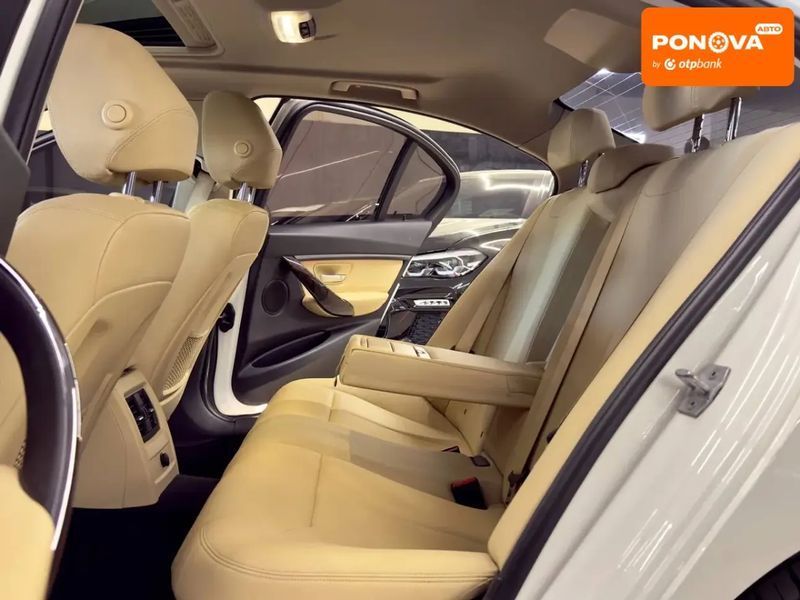 BMW 3 Series, 2017 р., Бензин, 136 тис. км, Седан, Білий, Миколаїв AT-10417751 фото
