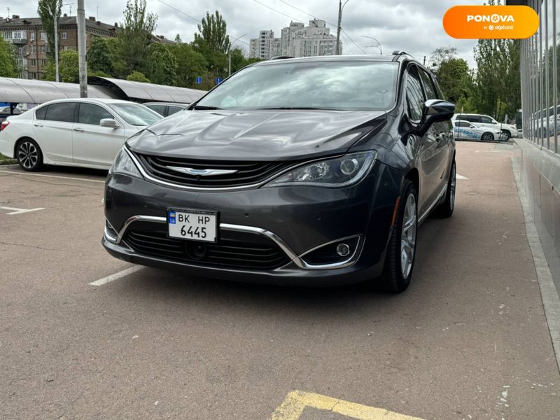 Chrysler Pacifica, 2017, Гібрид (PHEV), 3.61 л., 166 тис. км, Мінівен, Сірий, Київ 44304 фото