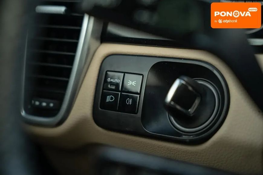 Porsche Cayenne, 2019 р., Гібрид (PHEV), 60 тис. км, Позашляховик / Кросовер, Білий, Чернівці AT-10406175 фото