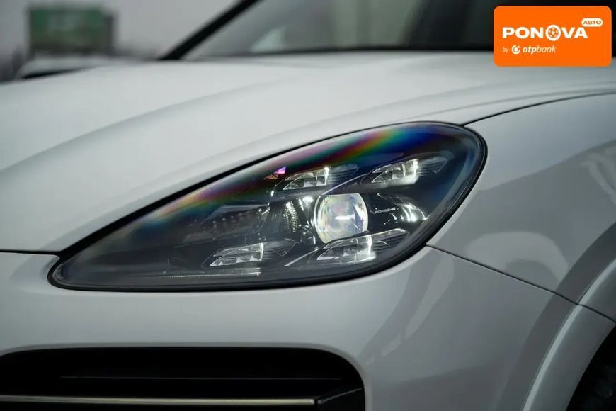 Porsche Cayenne, 2019 р., Гібрид (PHEV), 60 тис. км, Позашляховик / Кросовер, Білий, Чернівці AT-10406175 фото