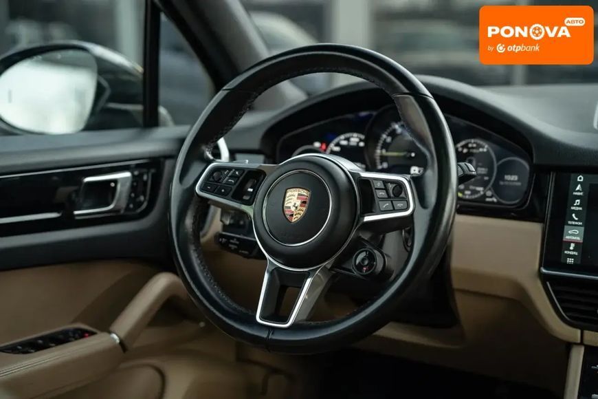 Porsche Cayenne, 2019 р., Гібрид (PHEV), 60 тис. км, Позашляховик / Кросовер, Білий, Чернівці AT-10406175 фото