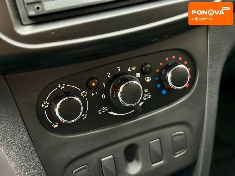 Renault Logan, 2016 г., Бензин, 59 тыс. км, Седан, Красный, Кривой Рог AT-10399757 фото