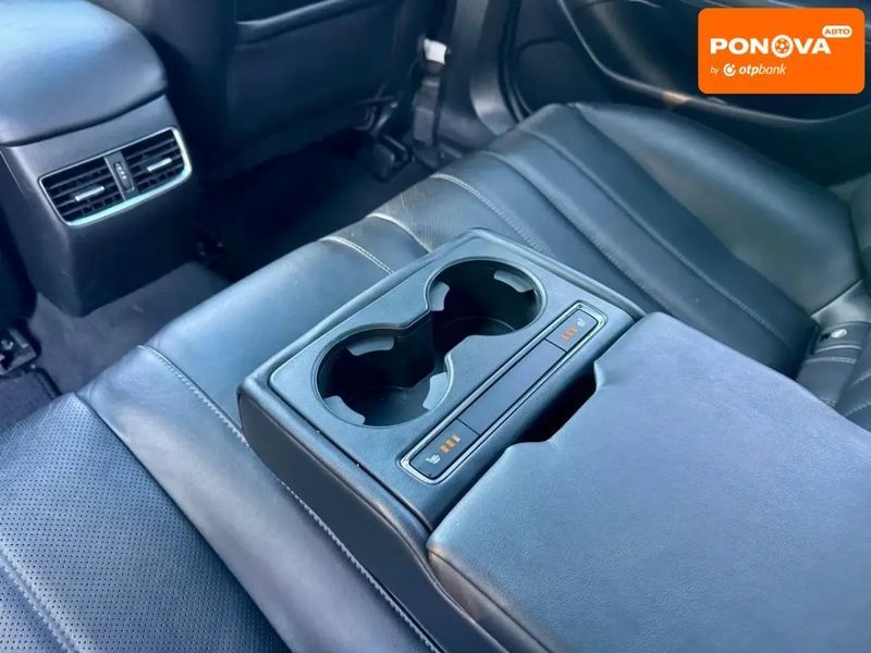 Mazda 6, 2018 г., Бензин, 121 тыс. км, Седан, Красный, Киев AT-10417398 фото
