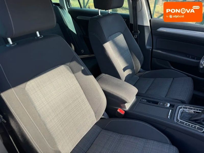 Volkswagen Passat, 2022 р., Дизель, 179 тис. км, Універсал, Сірий, Умань AT-10422394 фото