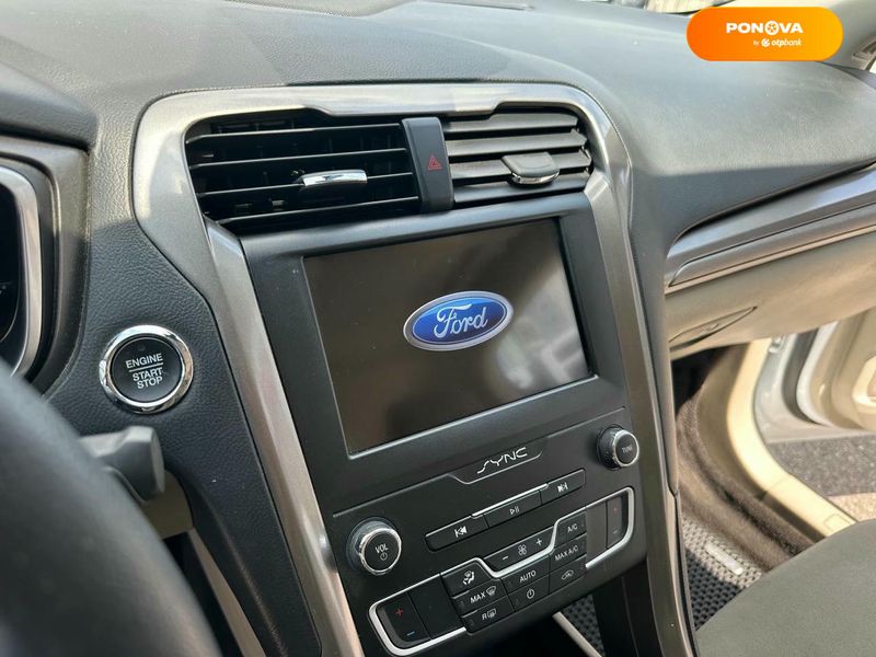 Ford Fusion, 2019, Гібрид (MHEV), 2 л., 77 тис. км, Седан, Білий, Київ 107580 фото