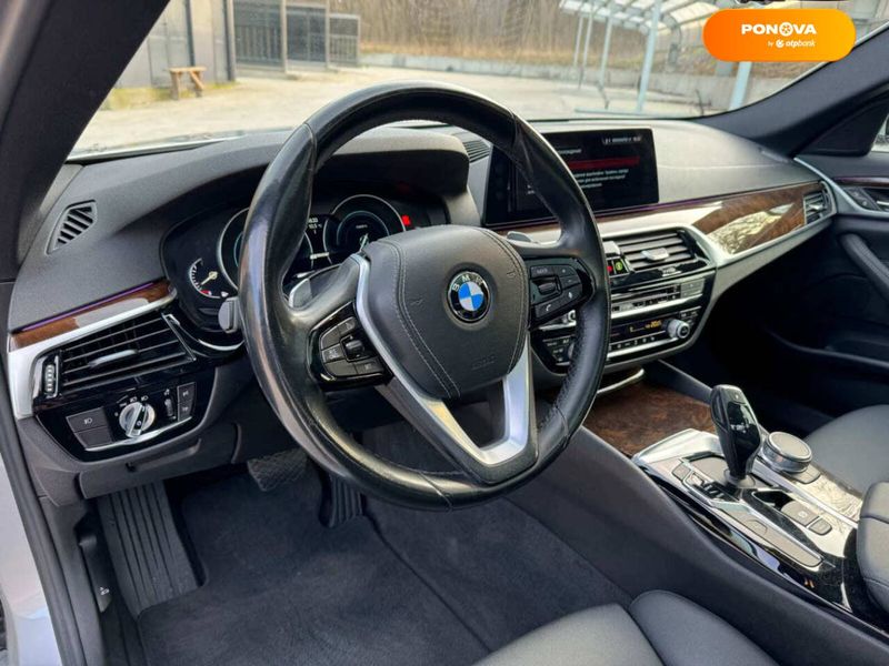 BMW 5 Series, 2017, Гібрид (PHEV), 2 л., 156 тис. км, Седан, Сірий, Київ 42821 фото