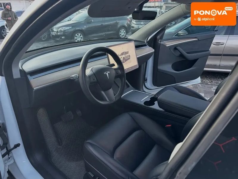 Tesla Model Y, 2022 р., Електро, 65 тис. км, Седан, Білий, Дніпро (Дніпропетровськ) AT-10410987 фото