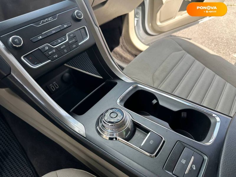 Ford Fusion, 2019, Гібрид (MHEV), 2 л., 77 тис. км, Седан, Білий, Київ 107580 фото