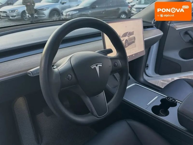Tesla Model Y, 2022 р., Електро, 65 тис. км, Седан, Білий, Дніпро (Дніпропетровськ) AT-10410987 фото