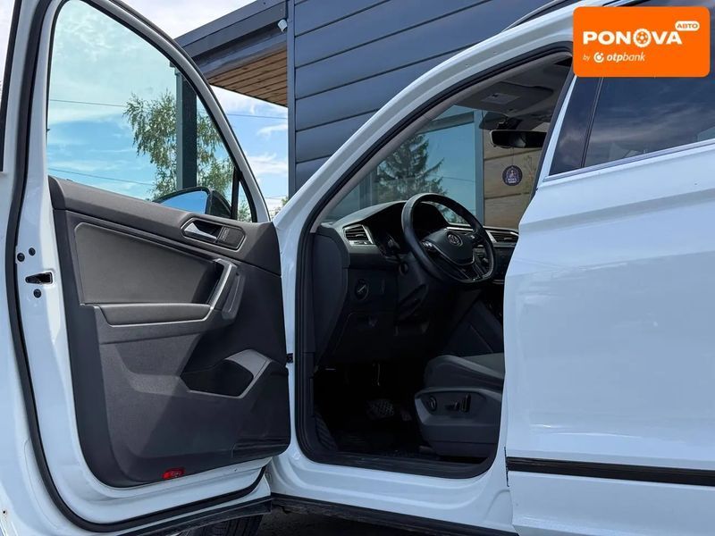 Volkswagen Tiguan, 2018 р., Бензин, 135 тис. км, Позашляховик / Кросовер, Білий, Рівне AT-10426463 фото