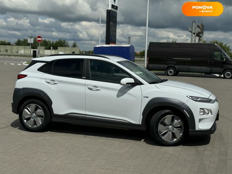 Hyundai Kona Electric, 2021, Електро, 49 тыс. км, Внедорожник / Кроссовер, Белый, Ровно 107121 фото