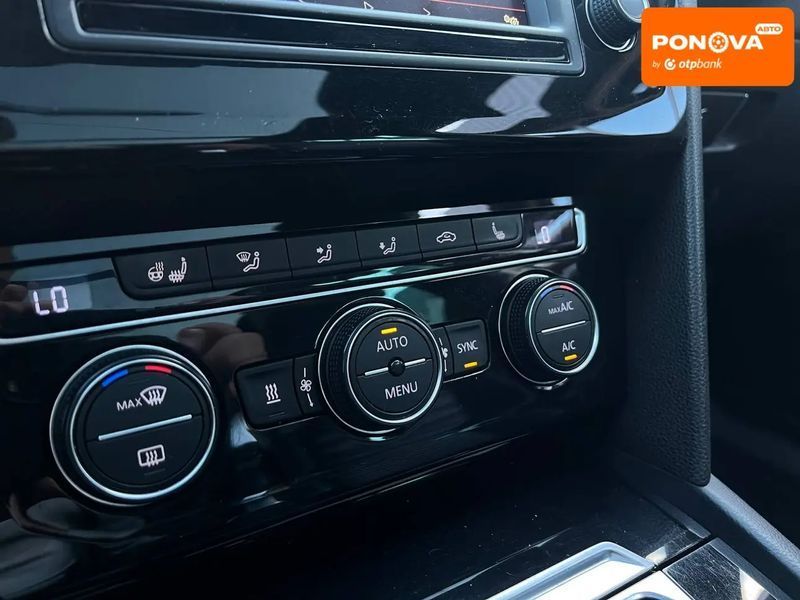 Volkswagen Passat, 2015 р., Дизель, 281 тис. км, Універсал, Київ AT-10416750 фото