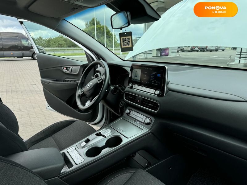 Hyundai Kona Electric, 2021, Електро, 49 тыс. км, Внедорожник / Кроссовер, Белый, Ровно 107121 фото