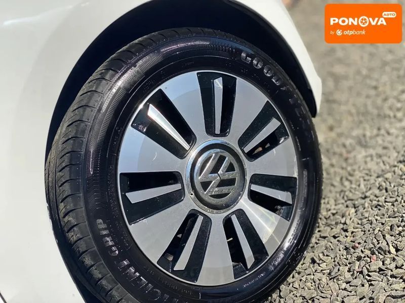 Volkswagen Up, 2015 г., Електро, 106 тыс. км, Хетчбек, Белый, Луцк AT-10402698 фото
