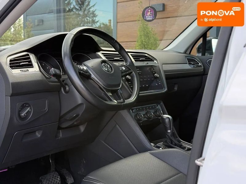 Volkswagen Tiguan, 2018 р., Бензин, 135 тис. км, Позашляховик / Кросовер, Білий, Рівне AT-10426463 фото