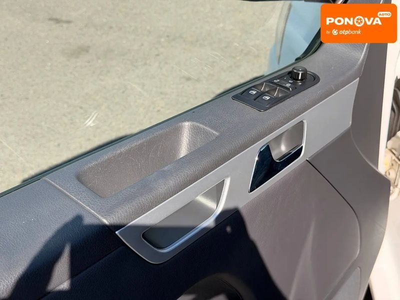 Volkswagen Multivan, 2013 р., Дизель, 231 тис. км, Мінівен, Білий, Кривий Ріг AT-10427440 фото