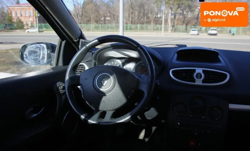 Renault Clio, 2010 р., Бензин, 241 тис. км, Хетчбек, Чорний, Харків AT-10411925 фото