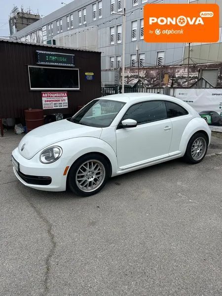Volkswagen Beetle, 2013 г., Газ пропан-бутан / Бензин, 145 тыс. км, Хетчбек, Белый, Запорожье AT-10415355 фото