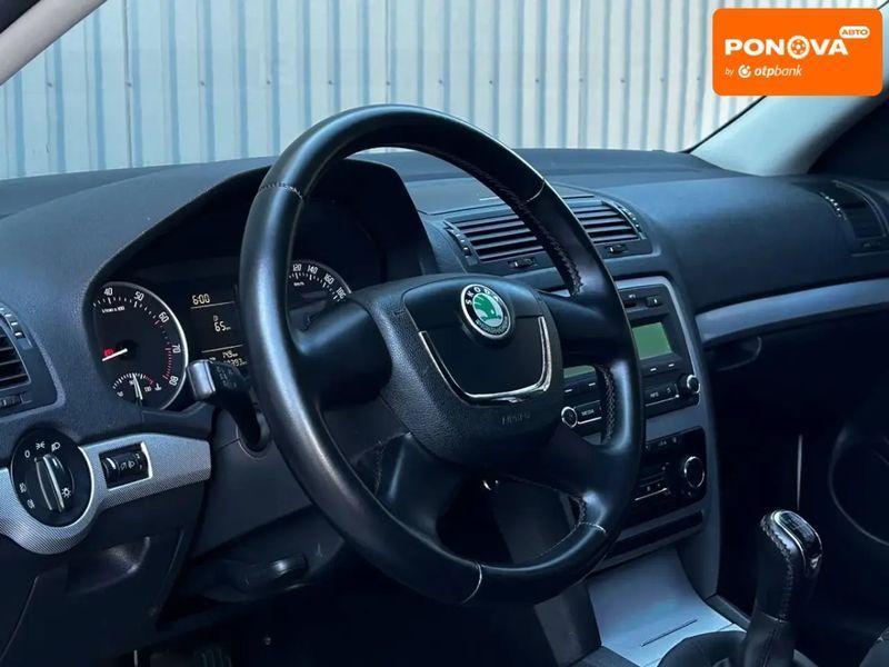 Skoda Octavia, 2011 г., Бензин, 137 тыс. км, Седан, Белый, Николаев AT-10417754 фото