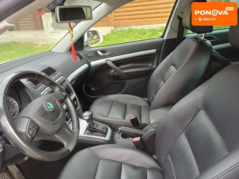 Skoda Octavia, 2011 р., Бензин, 215 тис. км, Універсал, Сірий, Дубно AT-10402613 фото