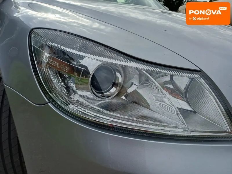Skoda Octavia, 2011 р., Бензин, 215 тис. км, Універсал, Сірий, Дубно AT-10402613 фото